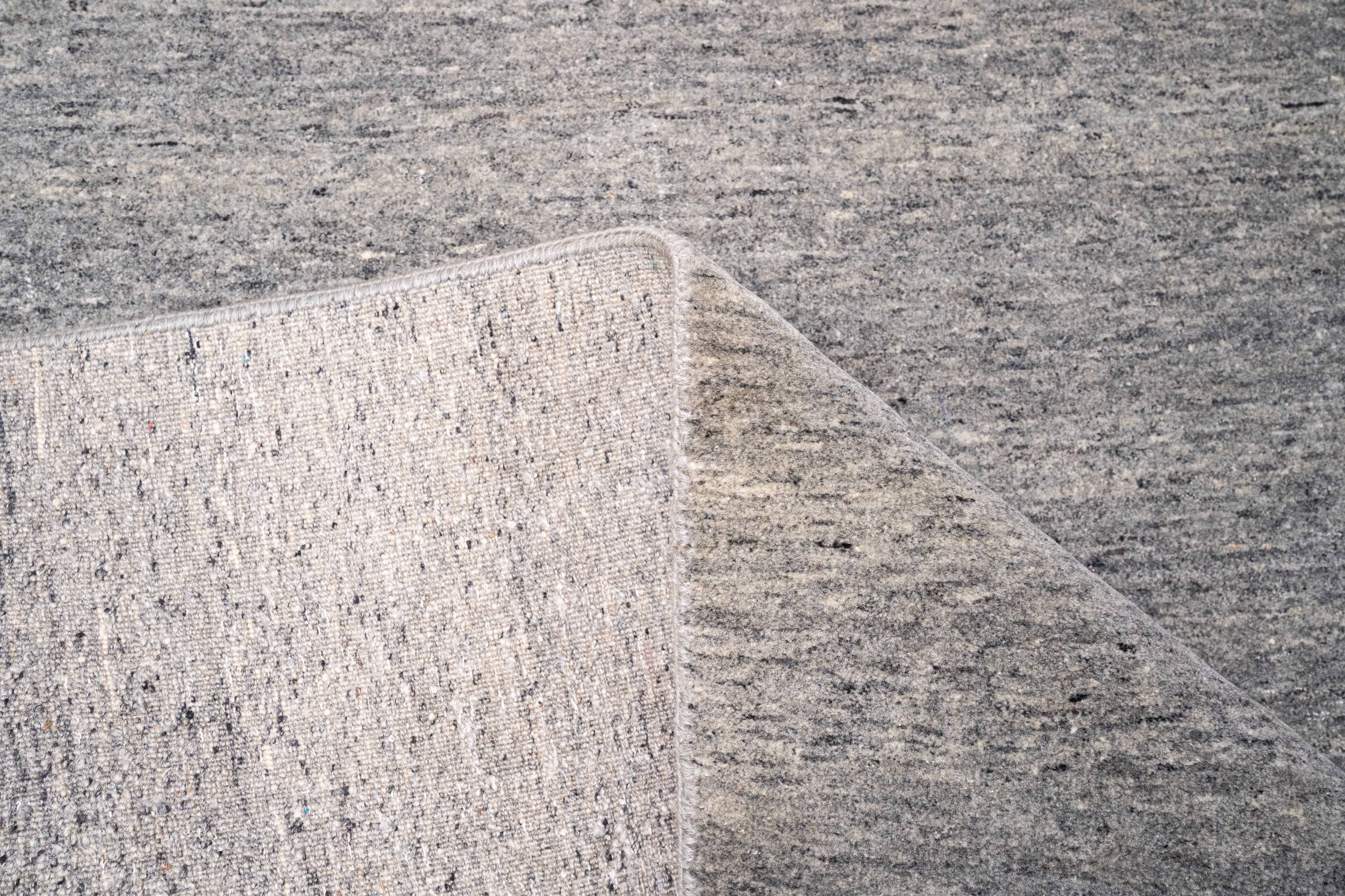 Handknotted Carpet, DIA - 3315